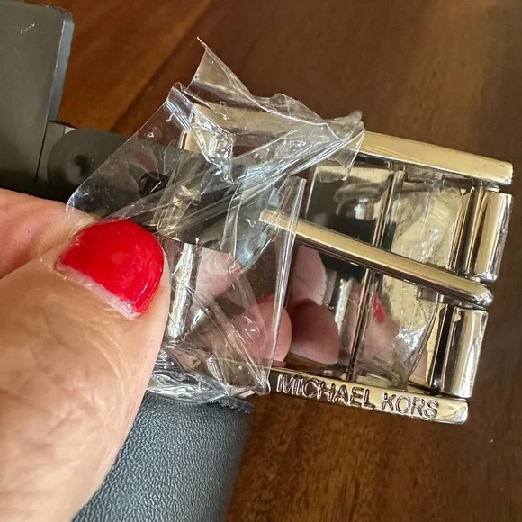 Reversible Leather Woman’s Belt - Picture 3 of 10